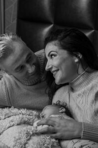 F Veltman Newbornfamily KR 20231105 0559 Kopieren 198x300